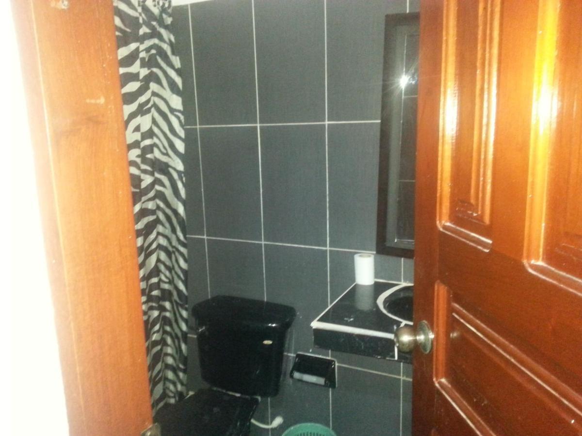 Hostal Selvatrip เลติเซีย ภายนอก รูปภาพ